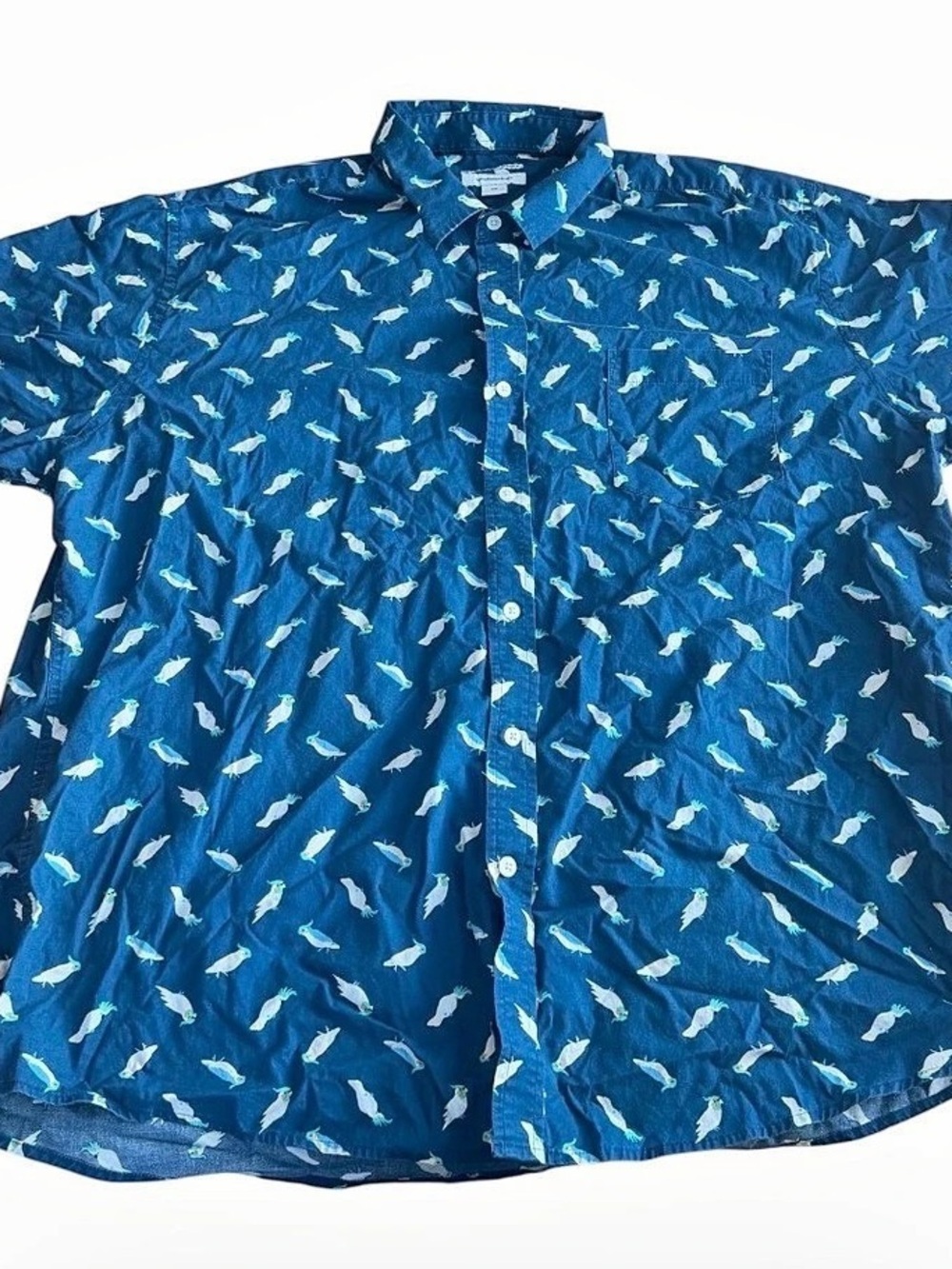 Amazon Essentials Mens XXL Blue Cockatoo Parrot Short Sleeve Button Up Shirt